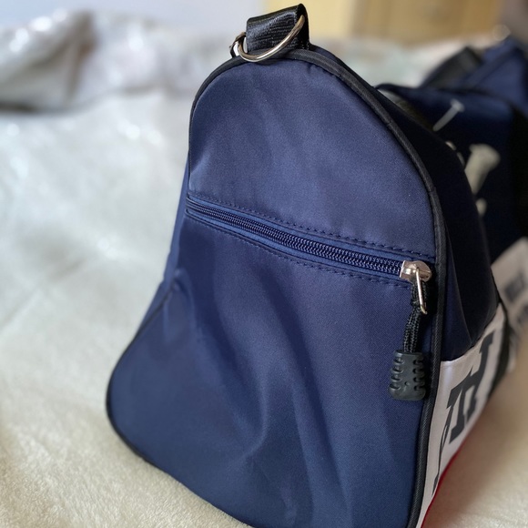 Beverly Hills polo club duffel bag - Picture 3 of 6